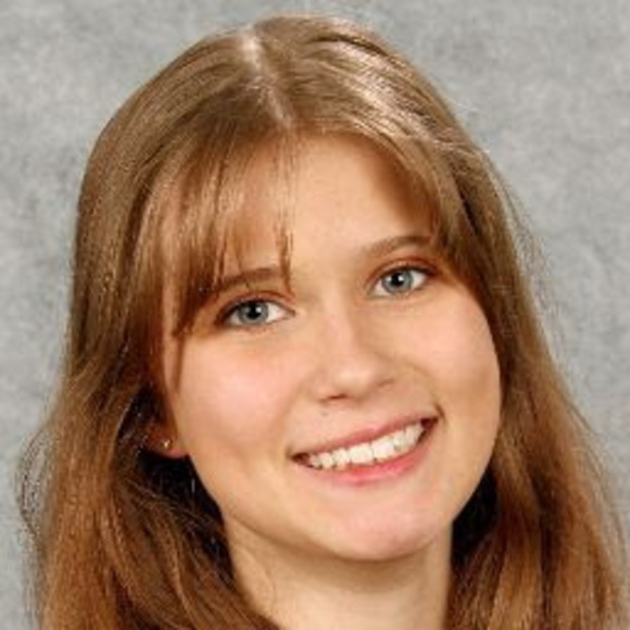 Meet your Posher, Chloe - Picture 1 of 1
